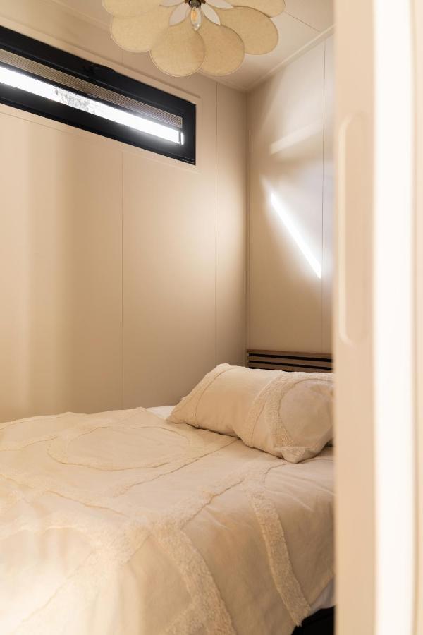 Luxe Tiny House Stec Midden Op De Veluwe In Nunspeet Villa Exterior photo